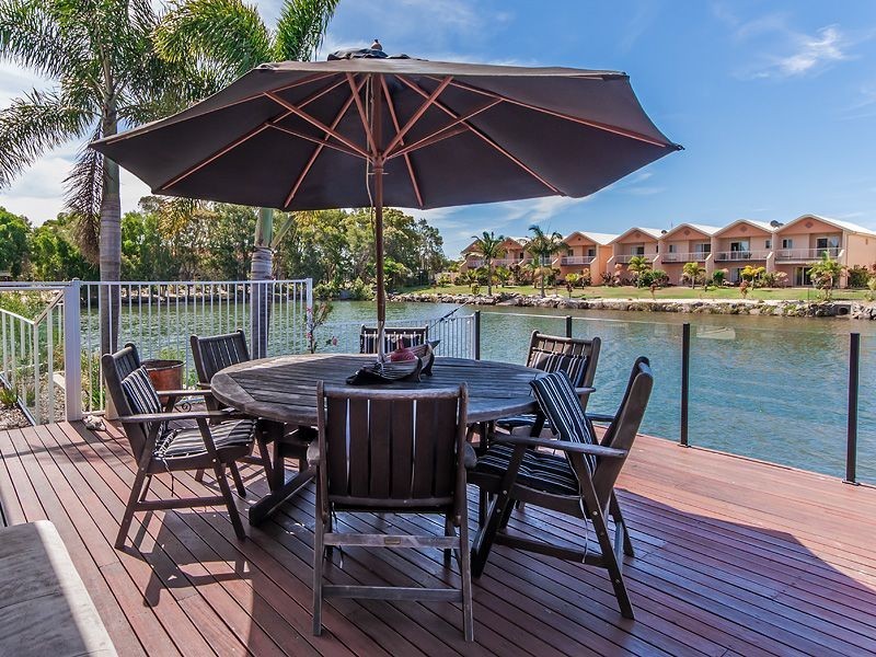 69 Prestwick Drive, Twin Waters QLD 4564