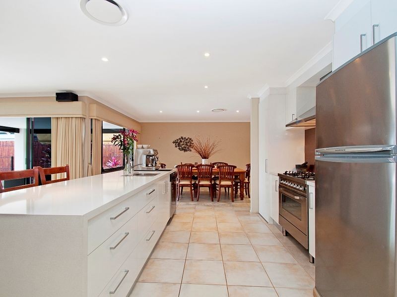 3 Glenwood Place, Twin Waters QLD 4564