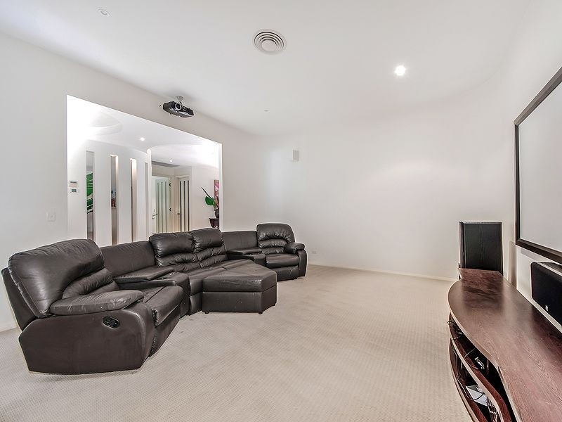 24 Moorings Circuit, Twin Waters QLD 4564