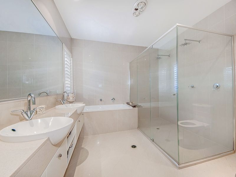 24 Moorings Circuit, Twin Waters QLD 4564