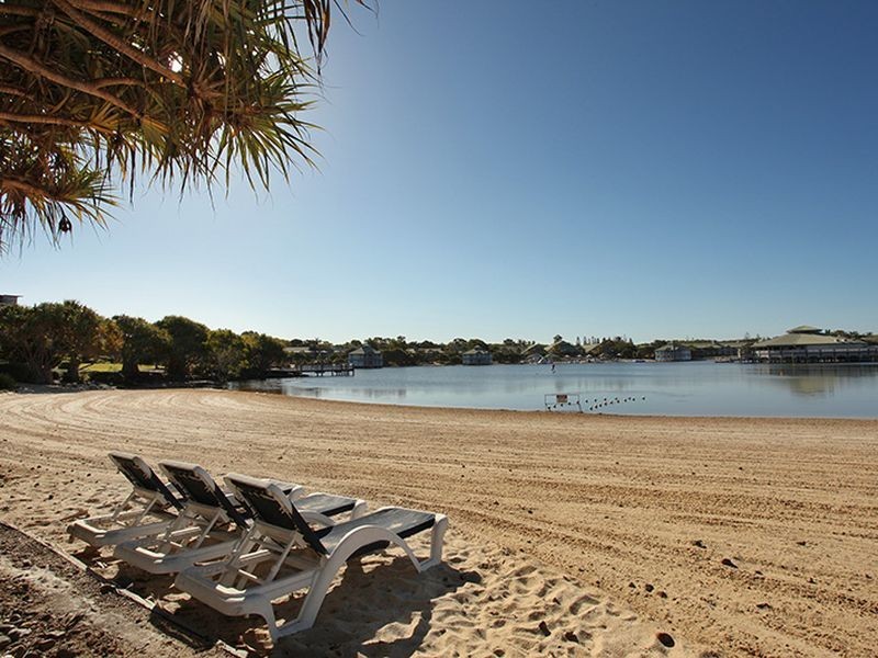 111/80 North Shore Road, Twin Waters QLD 4564
