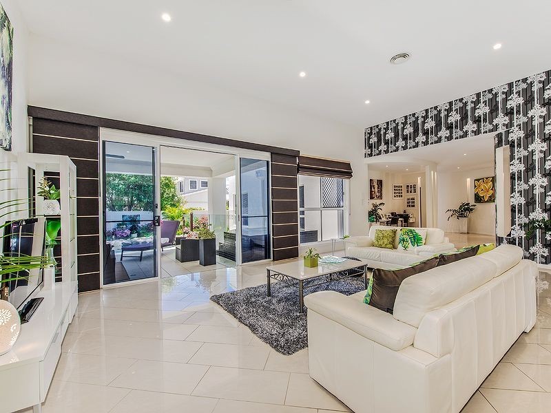 34 Stillwater Drive, Twin Waters QLD 4564