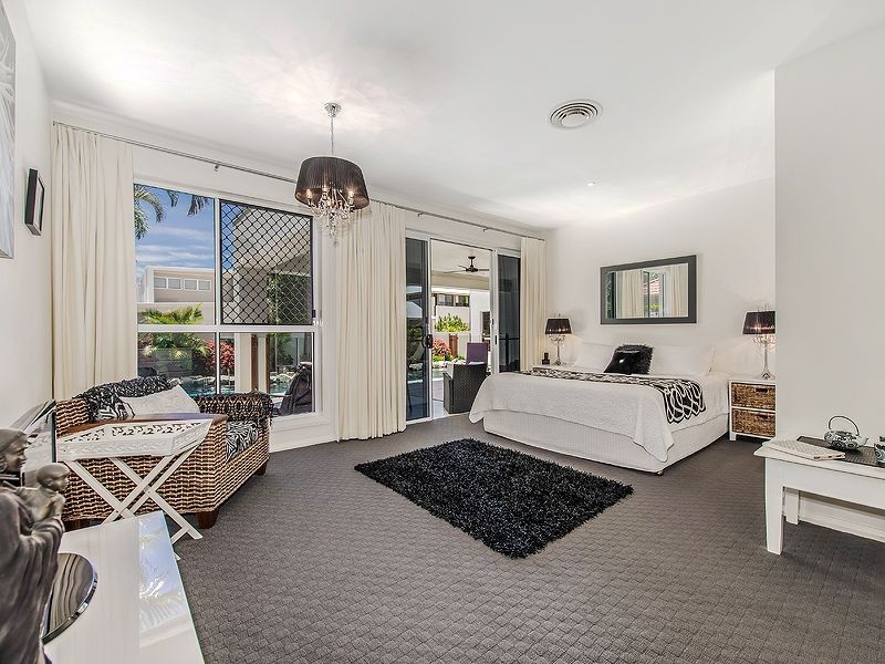 34 Stillwater Drive, Twin Waters QLD 4564