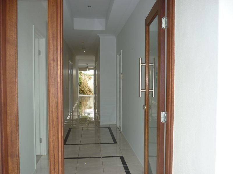 6 Oyster Court, Twin Waters QLD 4564