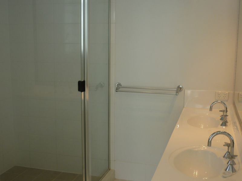 6 Oyster Court, Twin Waters QLD 4564