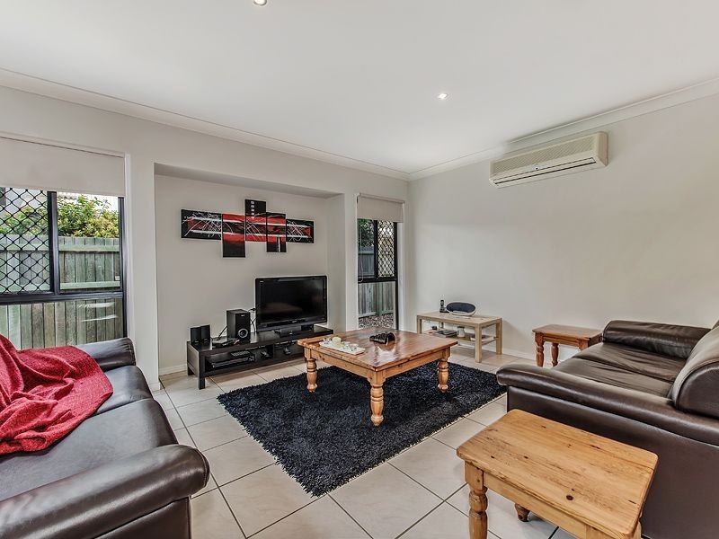 5 Veerings Crescent, Twin Waters QLD 4564