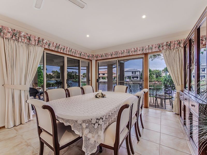 9 Mariner Place, Twin Waters QLD 4564