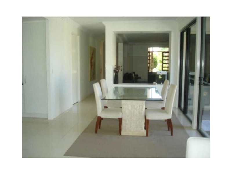 14 Veerings Cres, Twin Waters QLD 4564