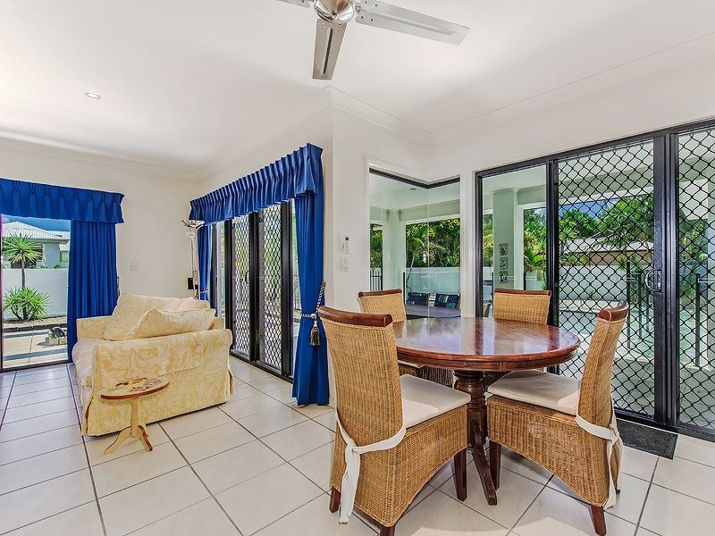 13 Pampling Place, Twin Waters QLD 4564