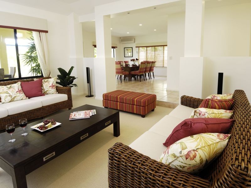 6 Mariner Place, Twin Waters QLD 4564