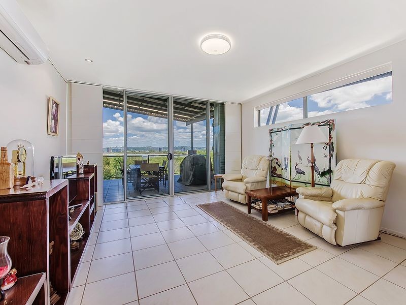 135/80 North Shore Road, Twin Waters QLD 4564