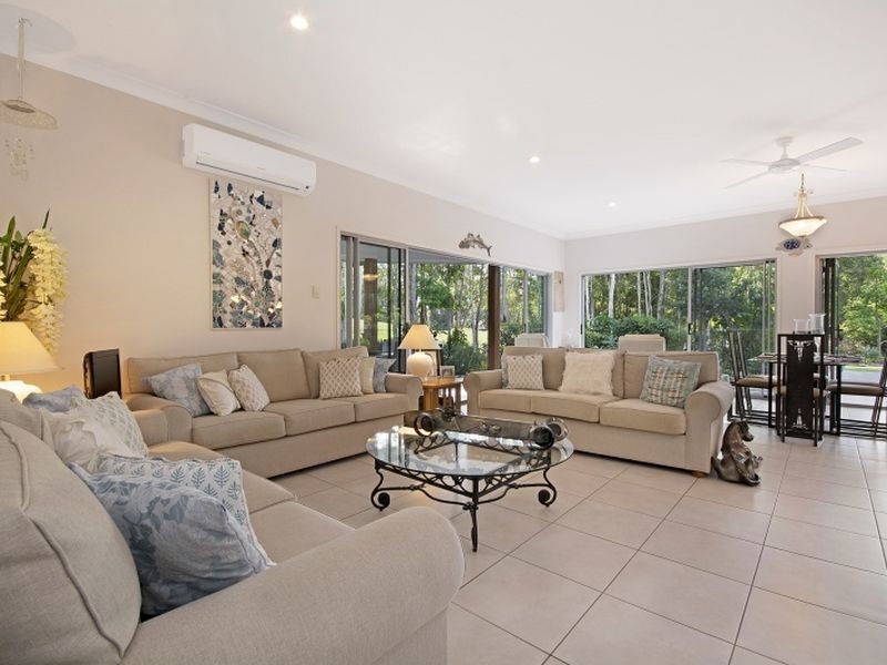 8 Hetherington Drive, Twin Waters QLD 4564