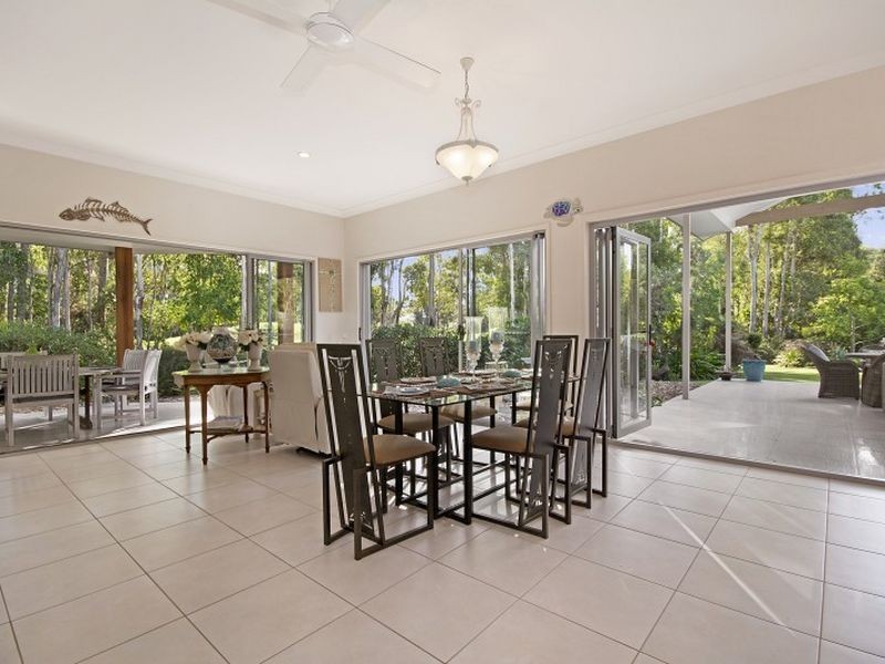 8 Hetherington Drive, Twin Waters QLD 4564