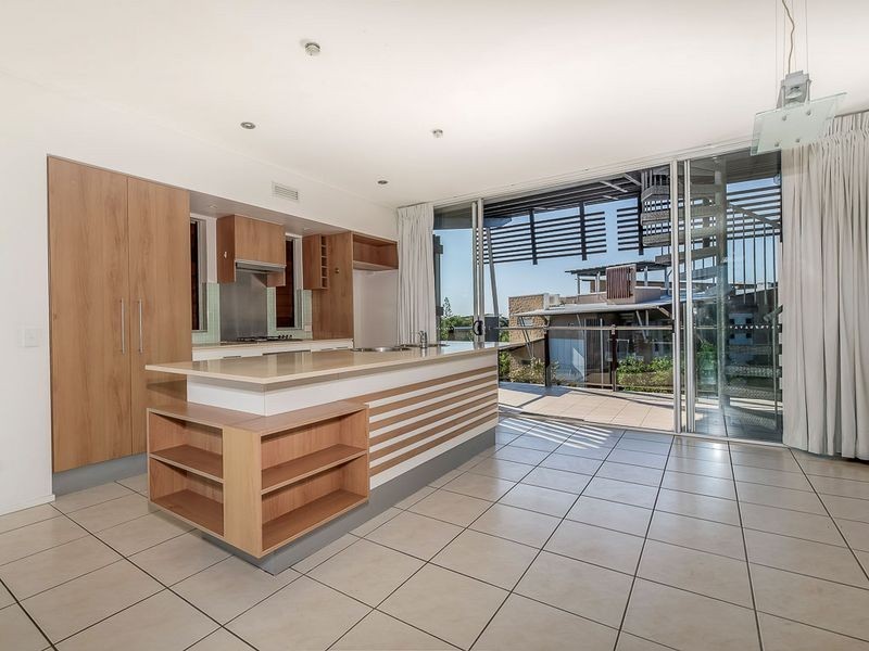 126/80 North Shore Road, Twin Waters QLD 4564