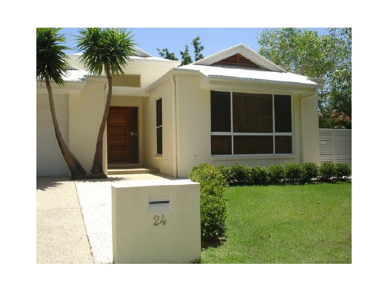 24 Barcoola Place, Twin Waters QLD 4564