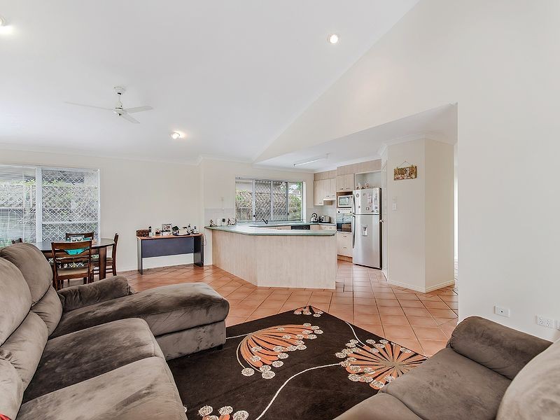 10 Fantail Place, Twin Waters QLD 4564