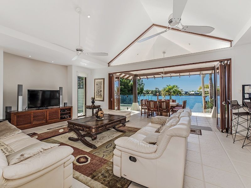 11 Karinya Place, Twin Waters QLD 4564