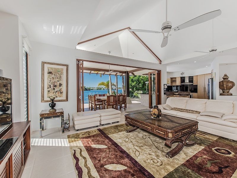11 Karinya Place, Twin Waters QLD 4564