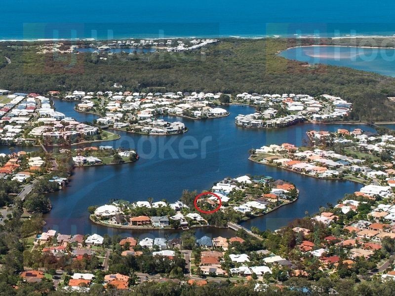 11 Karinya Place, Twin Waters QLD 4564