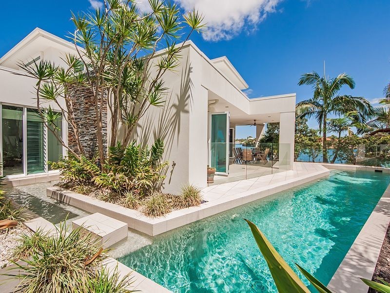 8 Waterfront Court, Twin Waters QLD 4564