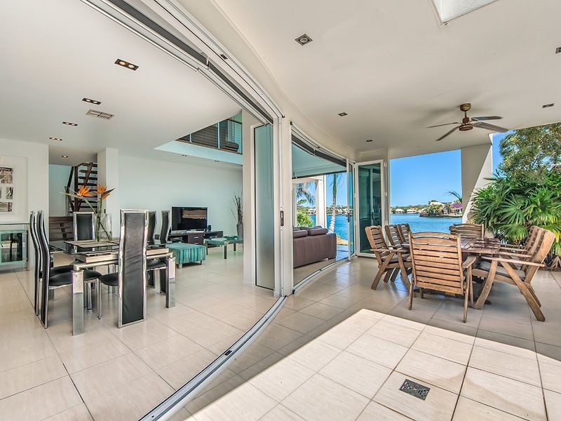 8 Waterfront Court, Twin Waters QLD 4564