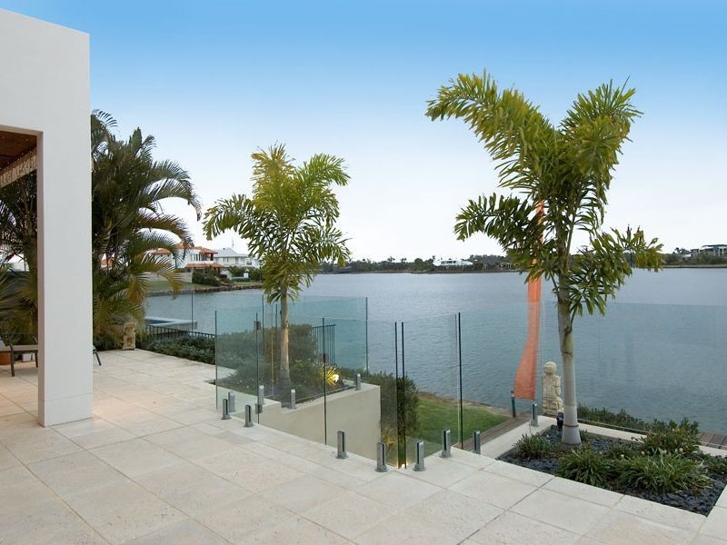 9 River Edge Court, Twin Waters QLD 4564