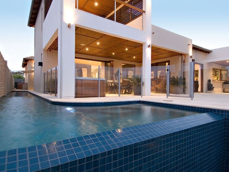 9 River Edge Court, Twin Waters QLD 4564