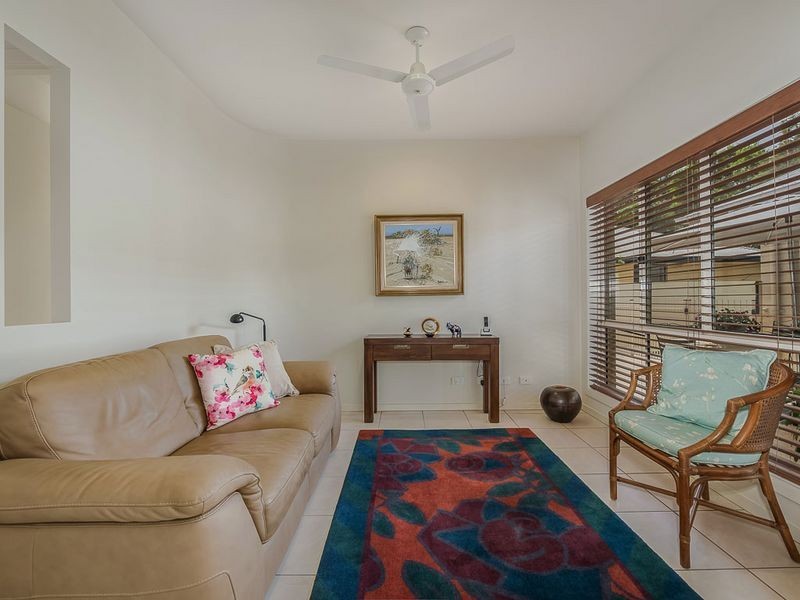 16 Pampling Place, Twin Waters QLD 4564