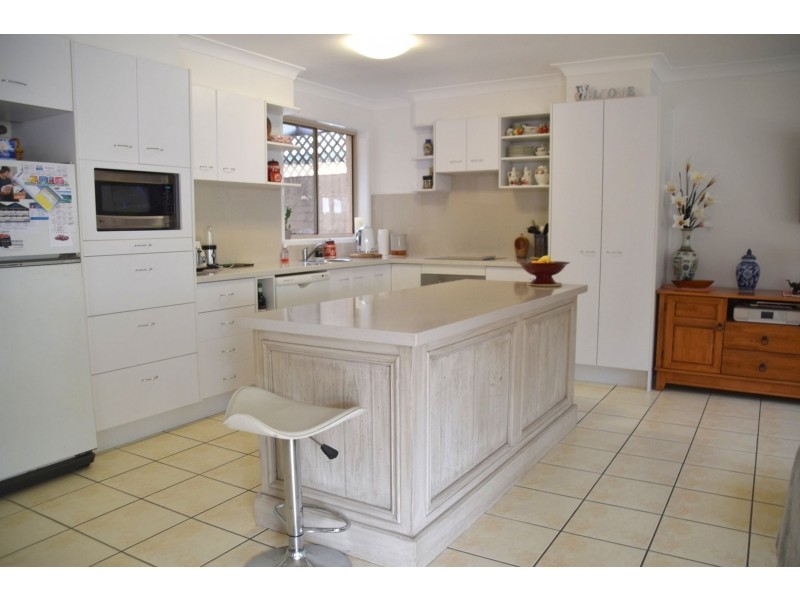 5 Spinifex Place, Twin Waters QLD 4564