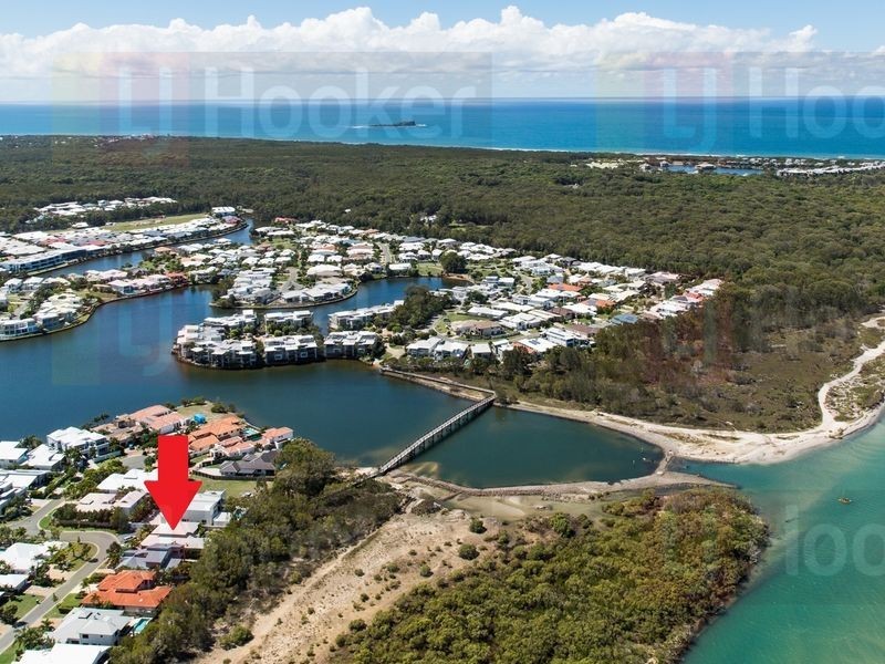 27 Moorings Circuit, Twin Waters QLD 4564