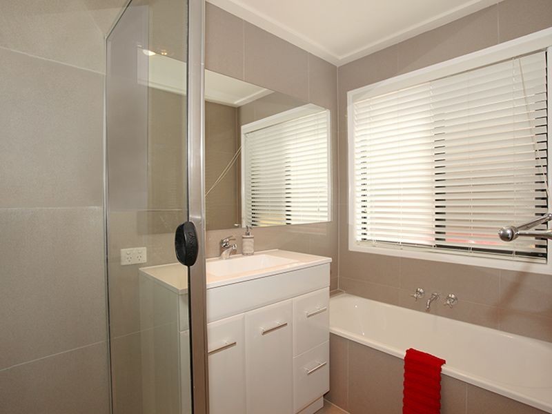 5 Barcoola Place, Twin Waters QLD 4564