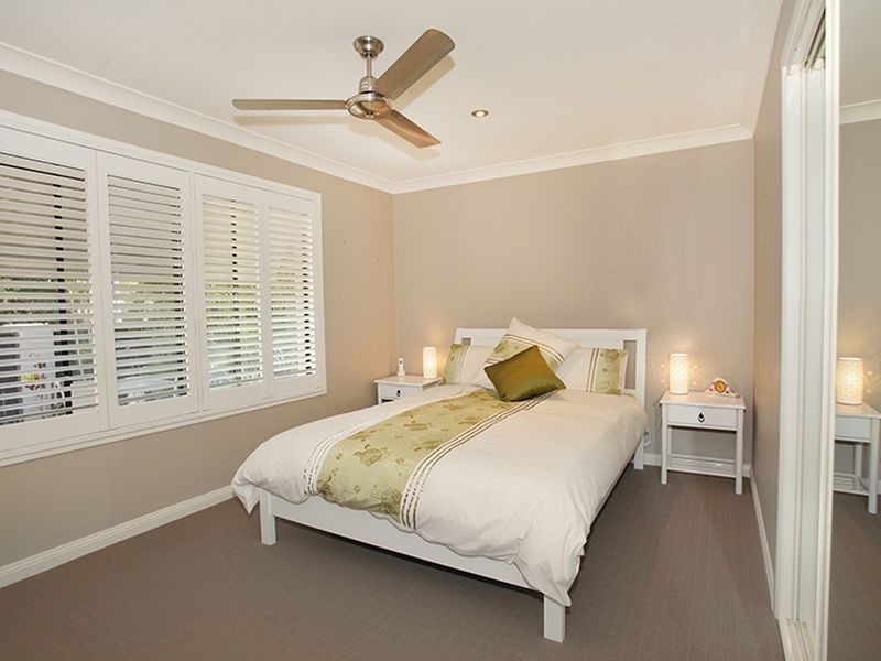 5 Barcoola Place, Twin Waters QLD 4564