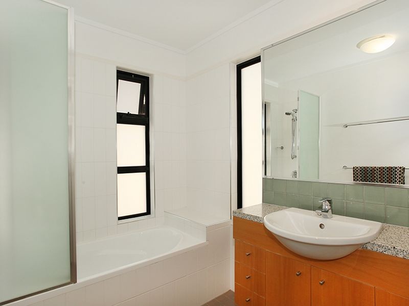 25/20 Baywater Drive, Twin Waters QLD 4564