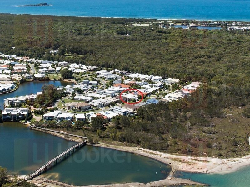 33 Anchorage Circuit, Twin Waters QLD 4564