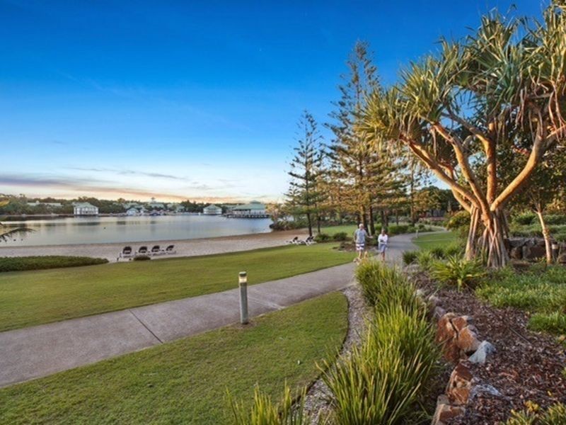 124/80 North Shore Road, Twin Waters QLD 4564