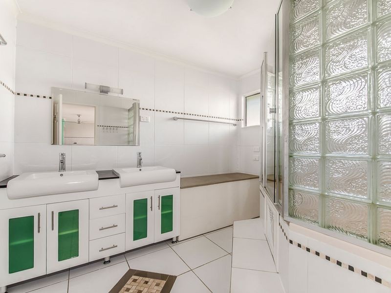 7 Tyndale Close, Bli Bli QLD 4560