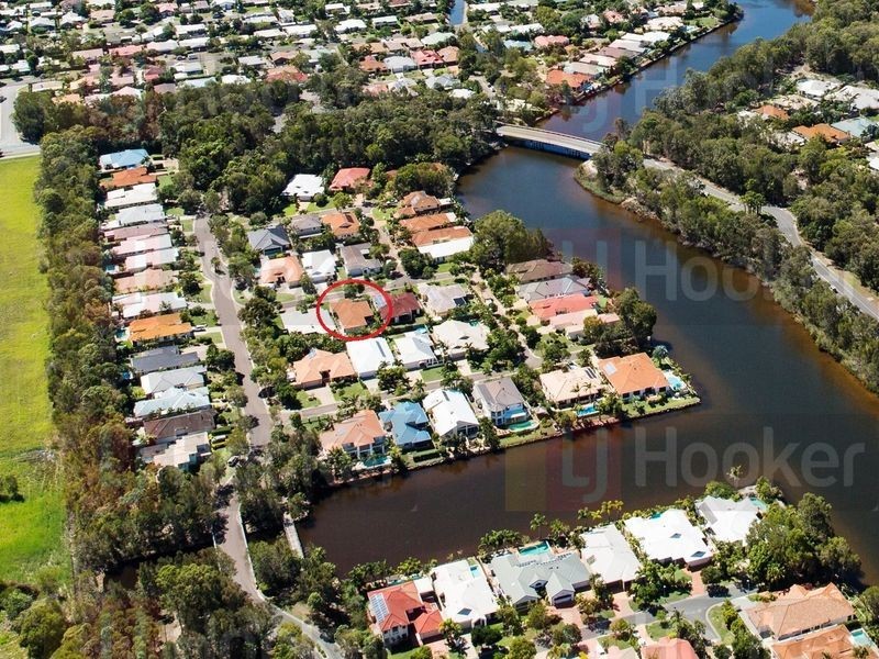 4 Tassel Place, Twin Waters QLD 4564