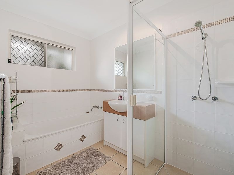 4 Tassel Place, Twin Waters QLD 4564