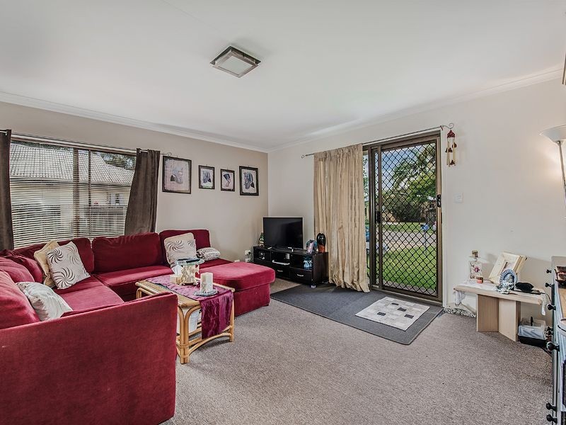 21 Kumbar Street, Pacific Paradise QLD 4564