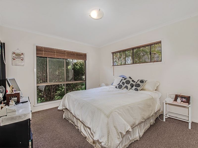 21 Kumbar Street, Pacific Paradise QLD 4564