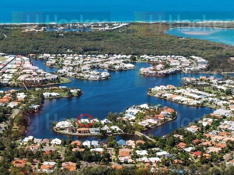 5 Karinya Place, Twin Waters QLD 4564