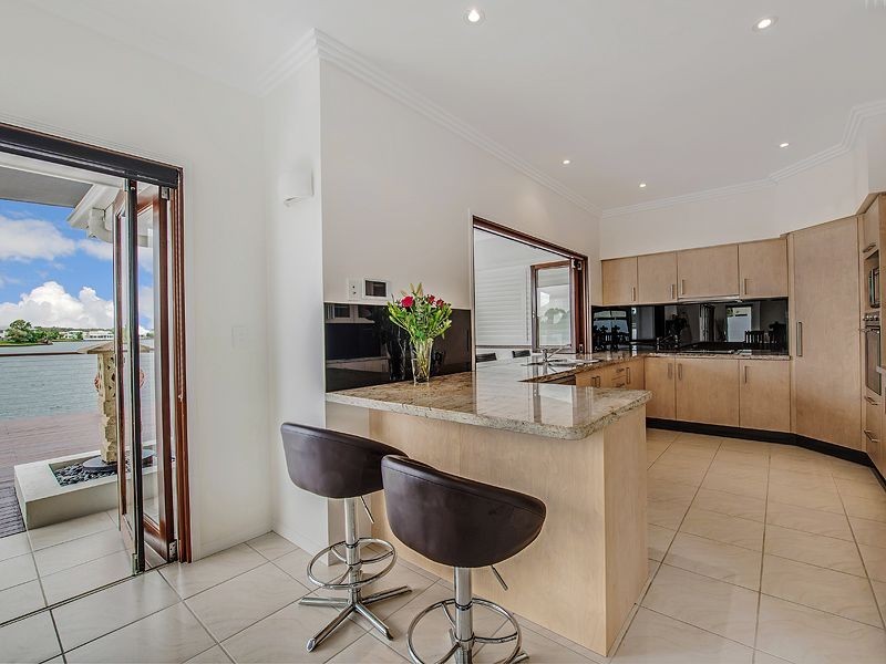 5 Karinya Place, Twin Waters QLD 4564