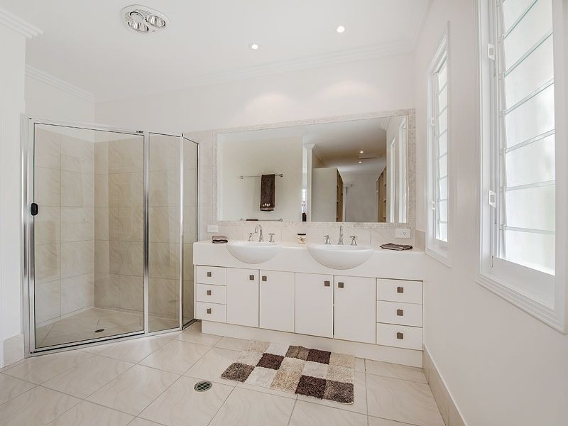 5 Karinya Place, Twin Waters QLD 4564