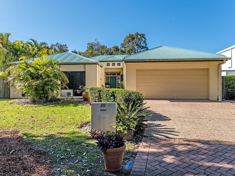 20 Baker Finch Place, Twin Waters QLD 4564