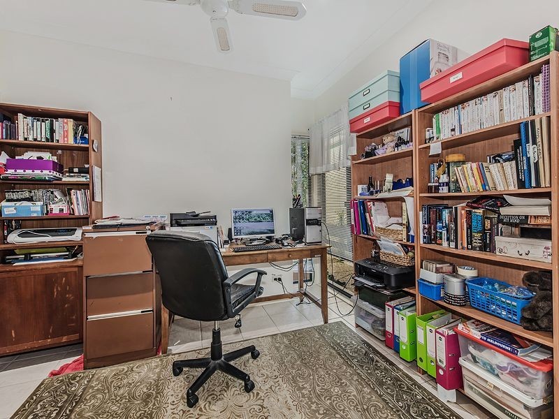 20 Baker Finch Place, Twin Waters QLD 4564