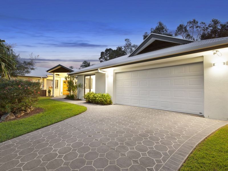 6 South Barcoola Court, Twin Waters QLD 4564