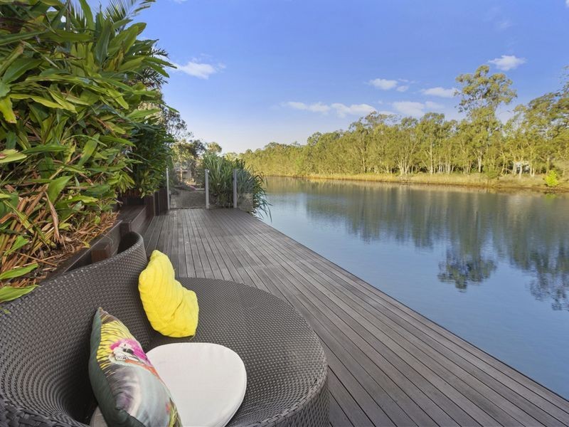 6 South Barcoola Court, Twin Waters QLD 4564