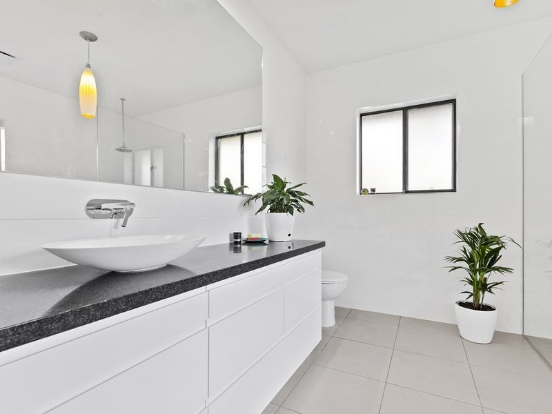6 South Barcoola Court, Twin Waters QLD 4564