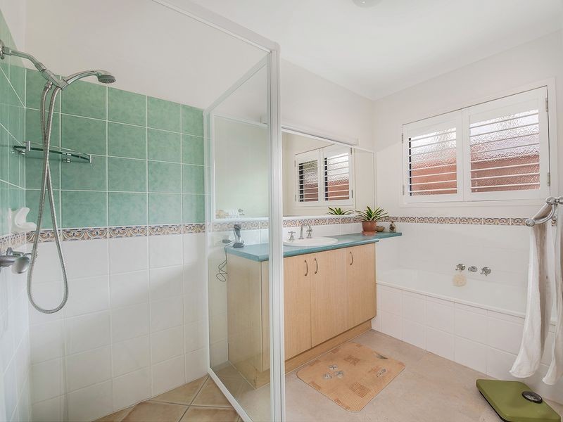 13 Fantail Place, Twin Waters QLD 4564