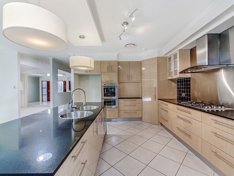 24 Hetherington Drive, Twin Waters QLD 4564